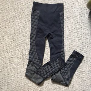 Lululemon About That Base Baselayer Tight